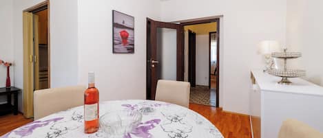 Appartement (A3) | Restauration