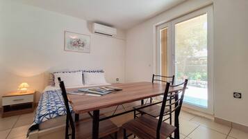Estudio (A1) | Restaurantes