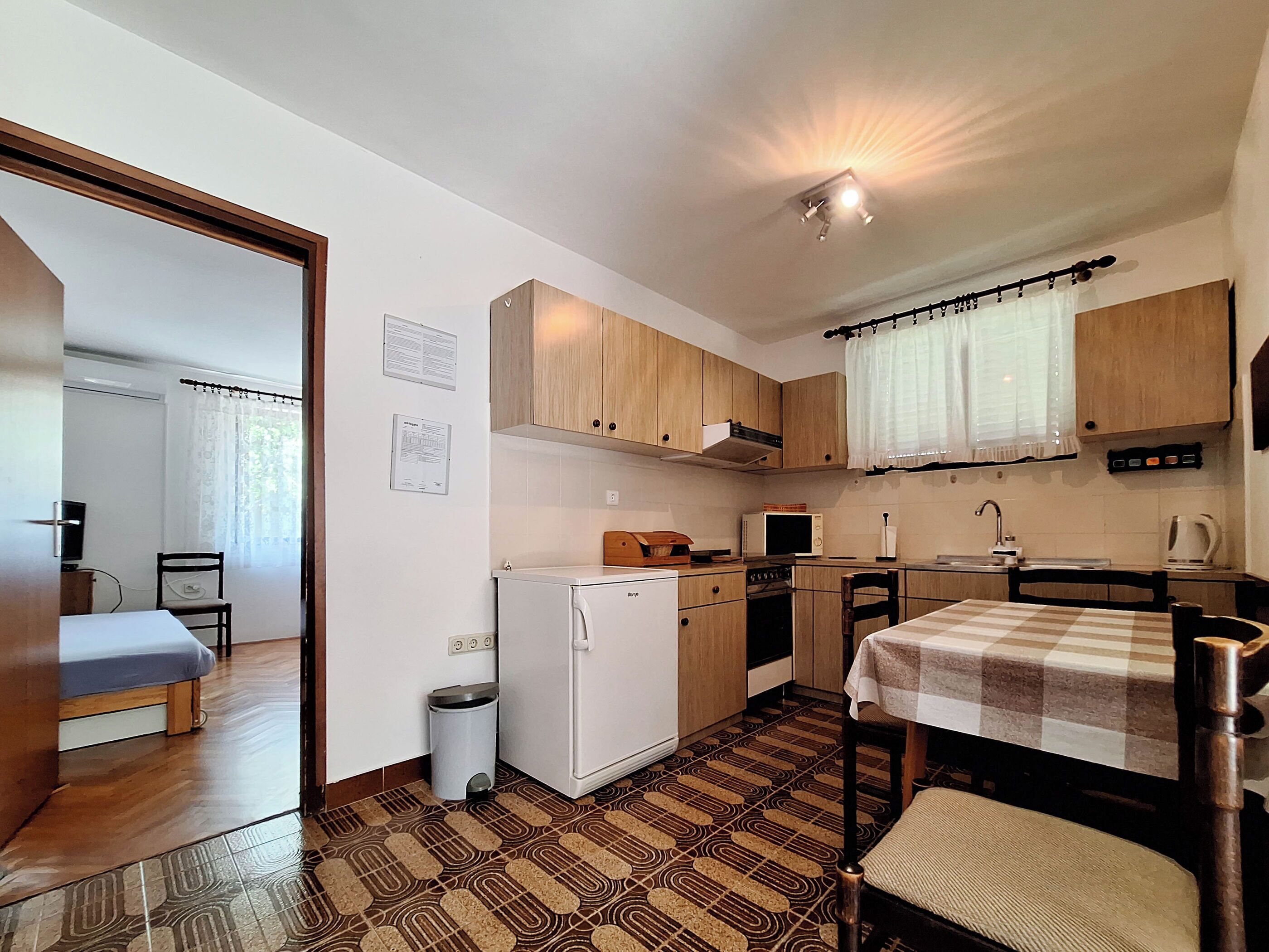 Studio (A2) | Private kitchen | Fridge, microwave, stovetop, espresso maker
