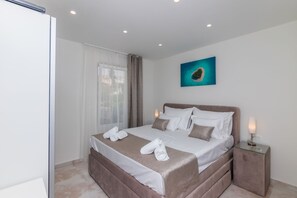 2 Schlafzimmer, Bügeleisen/Bügelbrett, kostenloses WLAN