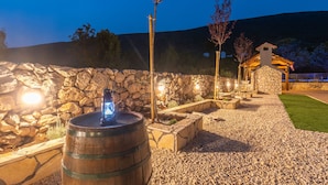 Courtyard - Villa Strikina Kuca (Slivno)