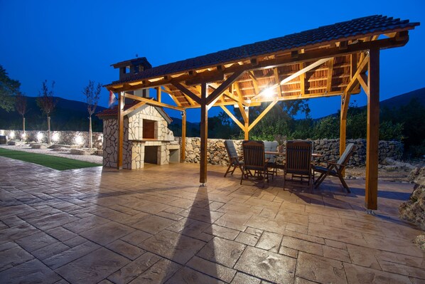 Courtyard - Villa Strikina Kuca (Zagvozd)