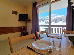 Dining - Comfortable studio near slopes, 4 people, Wifi, parking (Le Dévoluy)