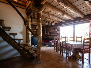 Dining - Nature Retreat: Cozy 6-Person Chalet Near Gérardmer - Hiking, Skiing & Baby-Friendly (Anould)