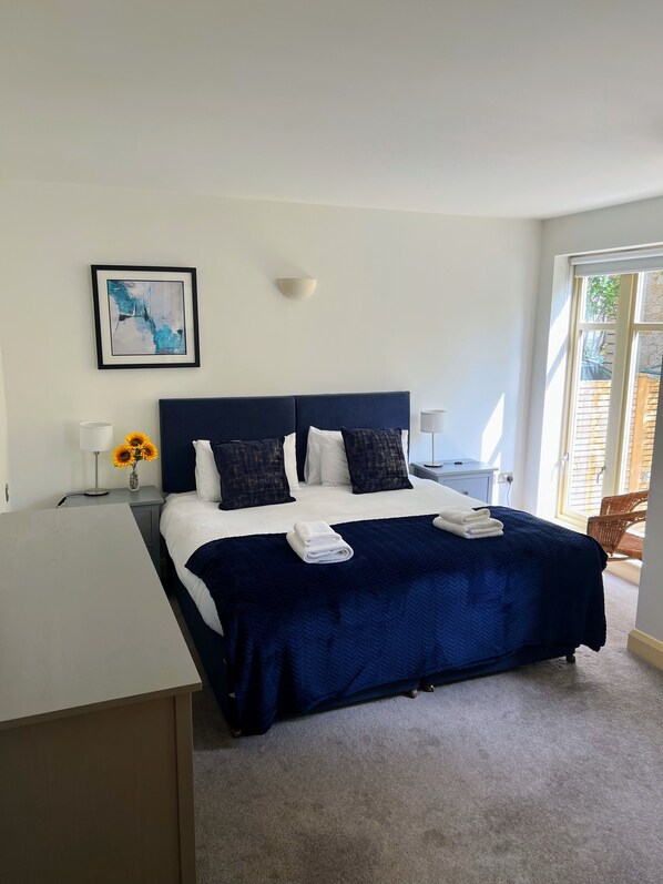 2 bedrooms, iron/ironing board, travel cot, free WiFi