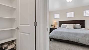 3 bedrooms, iron/ironing board, travel crib, WiFi