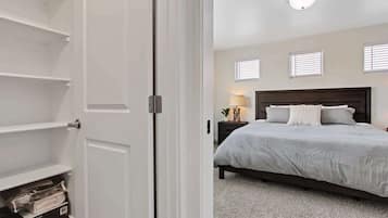 3 bedrooms, iron/ironing board, travel crib, WiFi