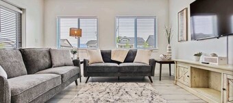 Charming Centrally Located Treasure Valley Custom