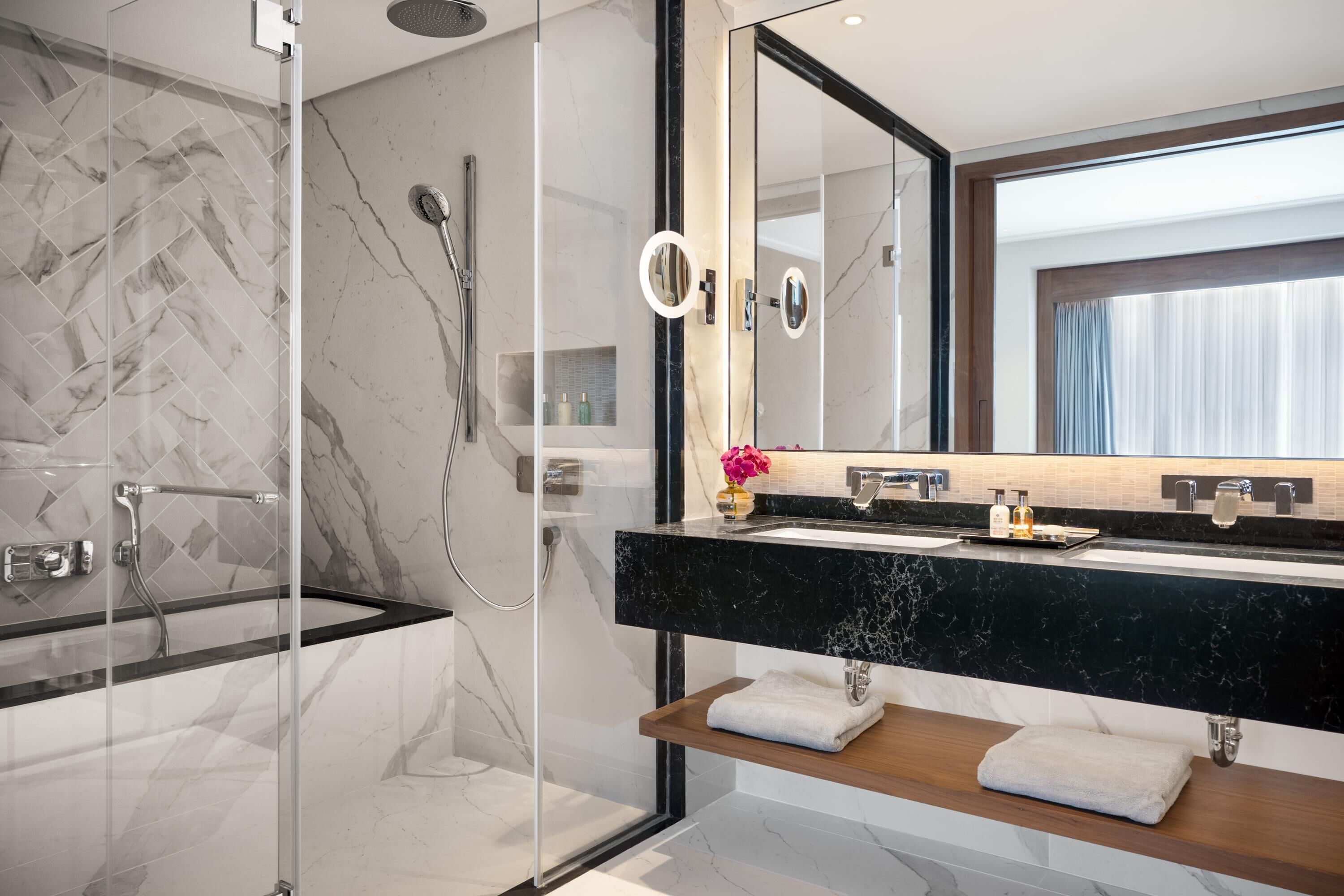 presidential suite | 1 bedroom, premium bedding, down duvets, minibar