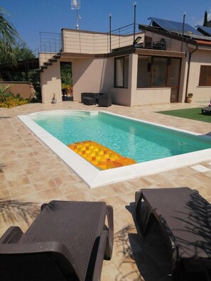 Piscine extérieure