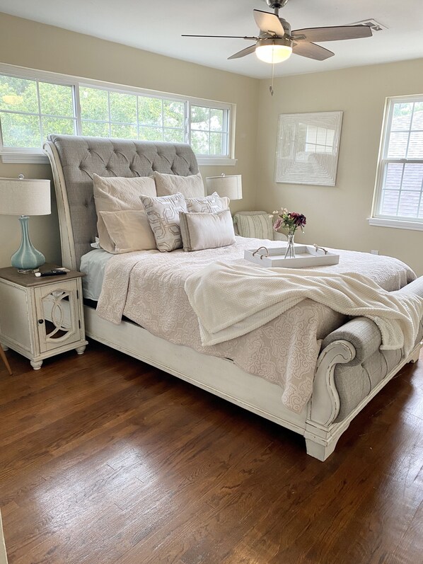 2 bedrooms, desk, iron/ironing board, free WiFi