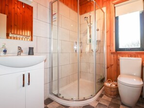 Dusche, Haartrockner, Seife, Shampoo