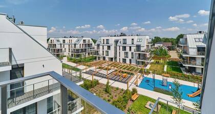 Stylish Apartment with Balcony | Private Parking