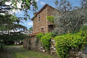 Honeymoon House, Multiple Bedrooms, 2 Bathrooms, Mountainside (Casa Citille) | Exterior