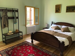 3 chambres, bureau, fer et planche à repasser, Wi-Fi gratuit