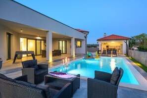 Outdoor pool - Villa Speranza with pool (Pula)
