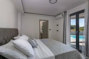 4 Schlafzimmer, Zimmersafe, Bügeleisen/Bügelbrett, kostenloses WLAN