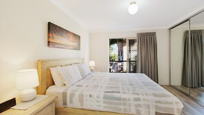 2 bedrooms, Internet, bed sheets