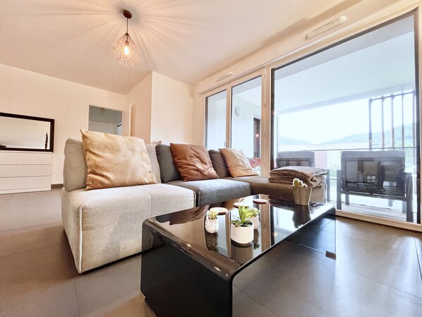 TV - #BX Meditation in Eybens | Terrace | Wifi 📖 (Eybens)