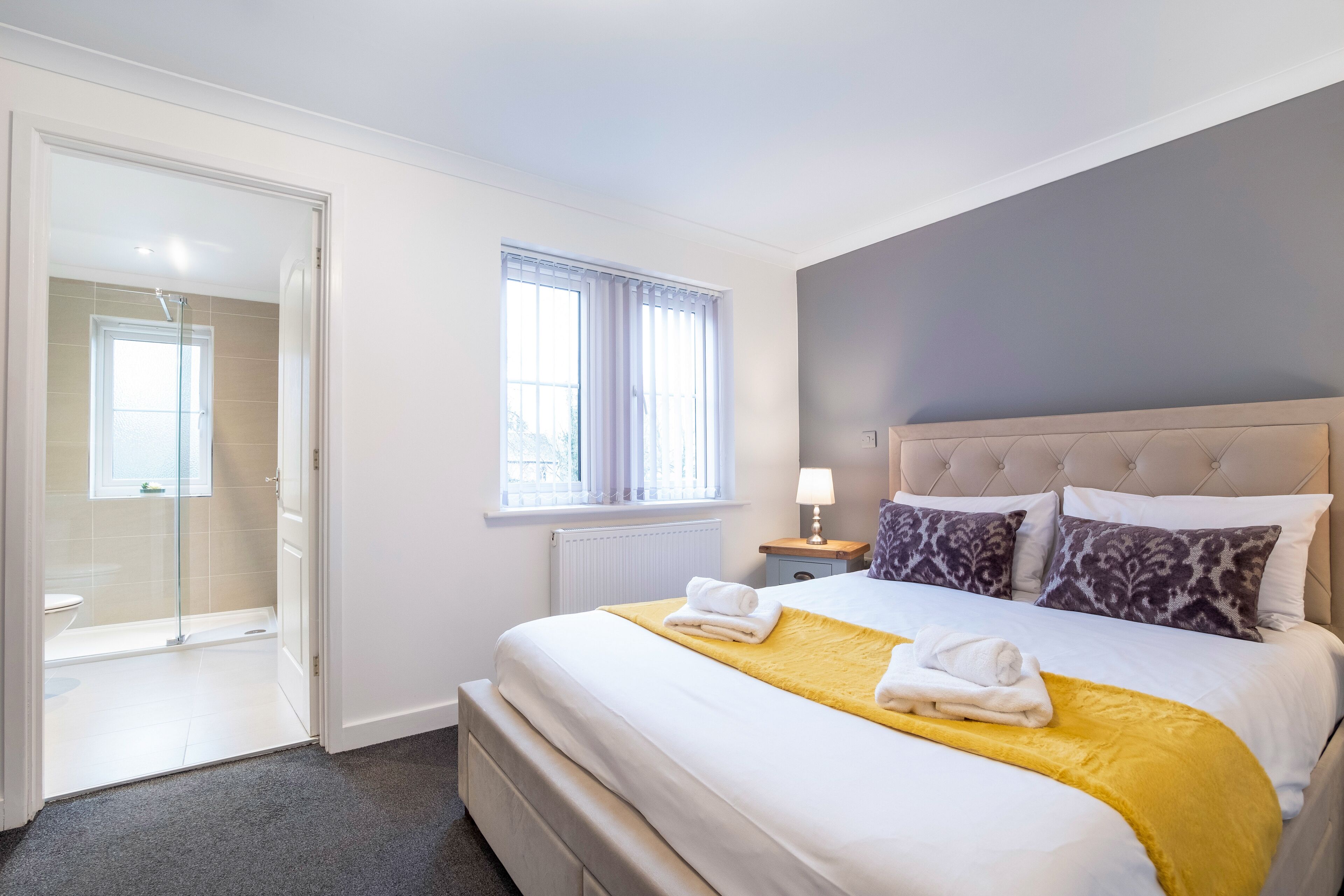 4 soverom, strykejern/-brett, wi-fi (inkludert) og sengetøy