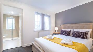 4 soverom, strykejern/-brett, wi-fi (inkludert) og sengetøy