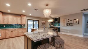 Interior - Relaxing 4 Bdrm Retreat in the Heart of Scottsdale (Scottsdale)