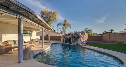Relaxing 4 Bdrm Retreat in the Heart of Scottsdale