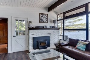 TV, fireplace, offices