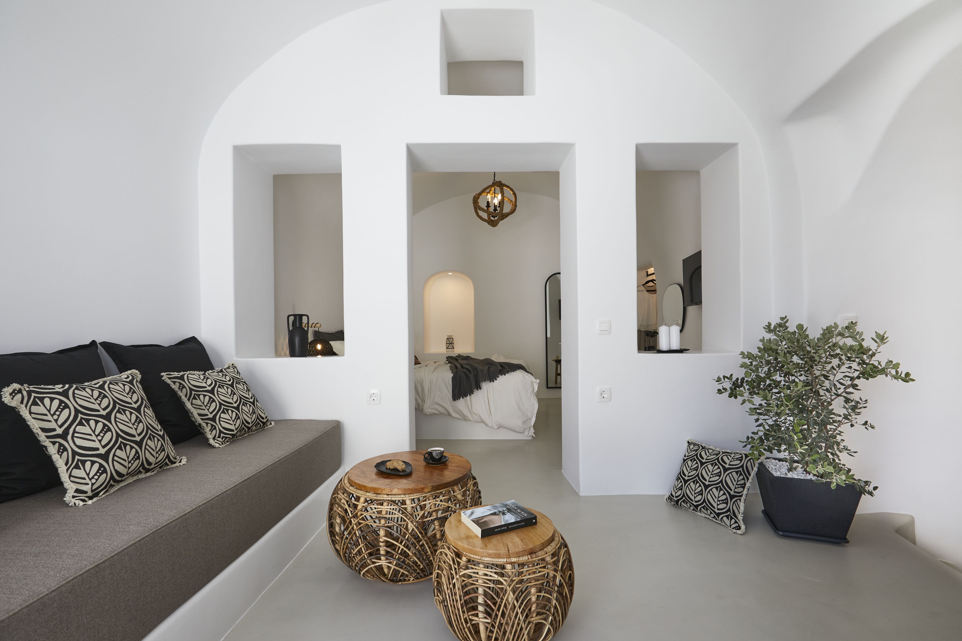 Villa (Stellar Sun Suite) | Living area | 40-inch flat-screen TV with satellite channels, Netflix