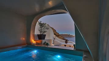 Villa (Stellar Sun Suite) | Private spa tub