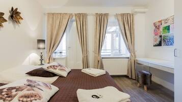 3 bedrooms, iron/ironing board, travel cot, free WiFi