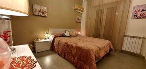 2 camere, ferro/asse da stiro, Wi-Fi gratuito, lenzuola