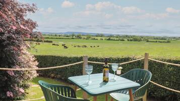 Cottage | Outdoor dining