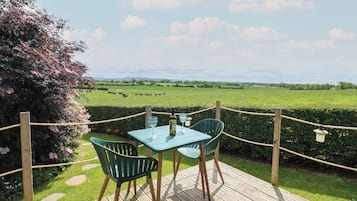 Cottage | Outdoor dining