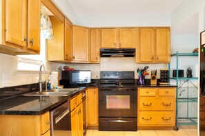 Fridge, microwave, oven, dishwasher