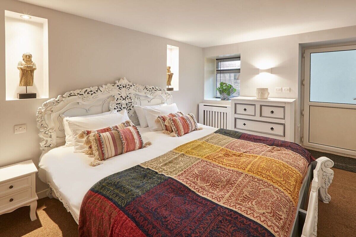 1 chambre, fer et planche à repasser, Wi-Fi gratuit, draps fournis