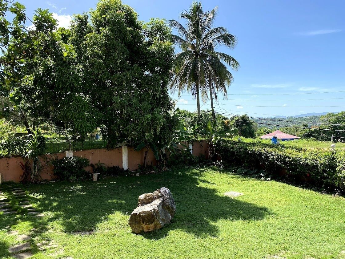 Villa, 4 Bedrooms | Property grounds