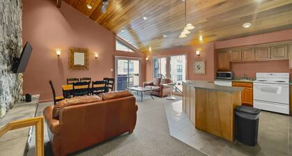 A304 Lake Cliffe 2 Bedroom Condo by RedAwning