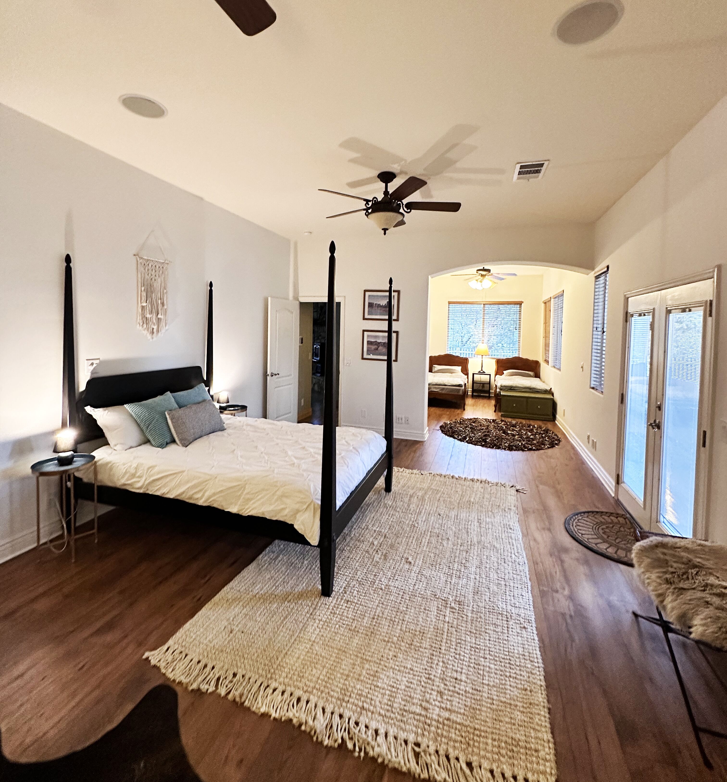 4 chambres, bureau, lit de bébé portatif, accès au Wi-Fi (inclus)