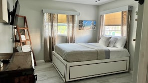 3 bedrooms, travel cot, free WiFi, bed sheets