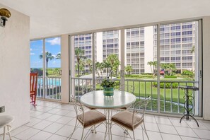 Condo (7150 Estero Blvd 205) | Balcón