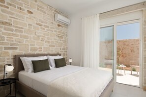 3 Schlafzimmer, Zimmersafe, Bügeleisen/Bügelbrett, Reisekinderbett