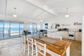 Dining - Beladura-35 Goolwa Channel Drive, Hindmarsh Island (Hindmarsh Island)