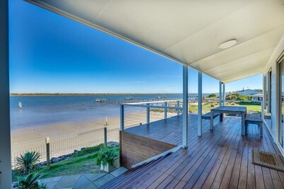Beladura-35 Goolwa Channel Drive, Hindmarsh Island