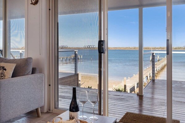 Interior - Beladura-35 Goolwa Channel Drive, Hindmarsh Island (Hindmarsh Island)