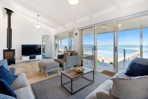 Beladura-35 Goolwa Channel Drive, Hindmarsh Island
