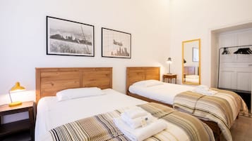 3 chambres, bureau, fer et planche à repasser, Wi-Fi