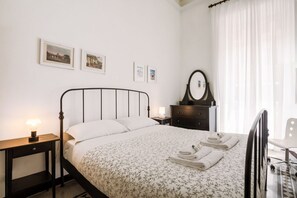 2 chambres, bureau, fer et planche à repasser, Wi-Fi