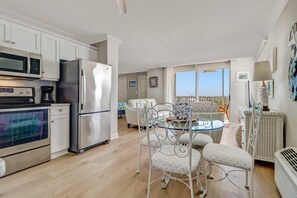 Estudio (Beach & Tennis 1703) | Cocina privada