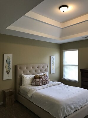 4 bedrooms, iron/ironing board, free WiFi, bed sheets